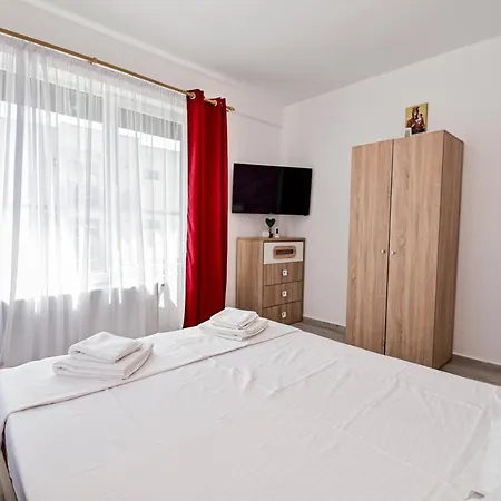 Sea View Astoria By Sunny Mamaia Apartment
