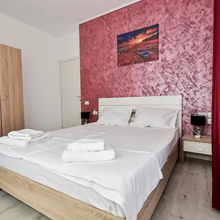 Sea View Astoria By Sunny Mamaia * Navodari