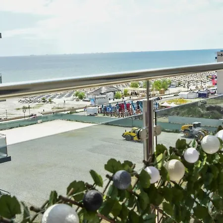 Sea View Astoria By Sunny Mamaia *