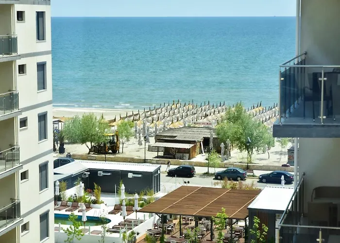 Sea View Astoria By Sunny Mamaia